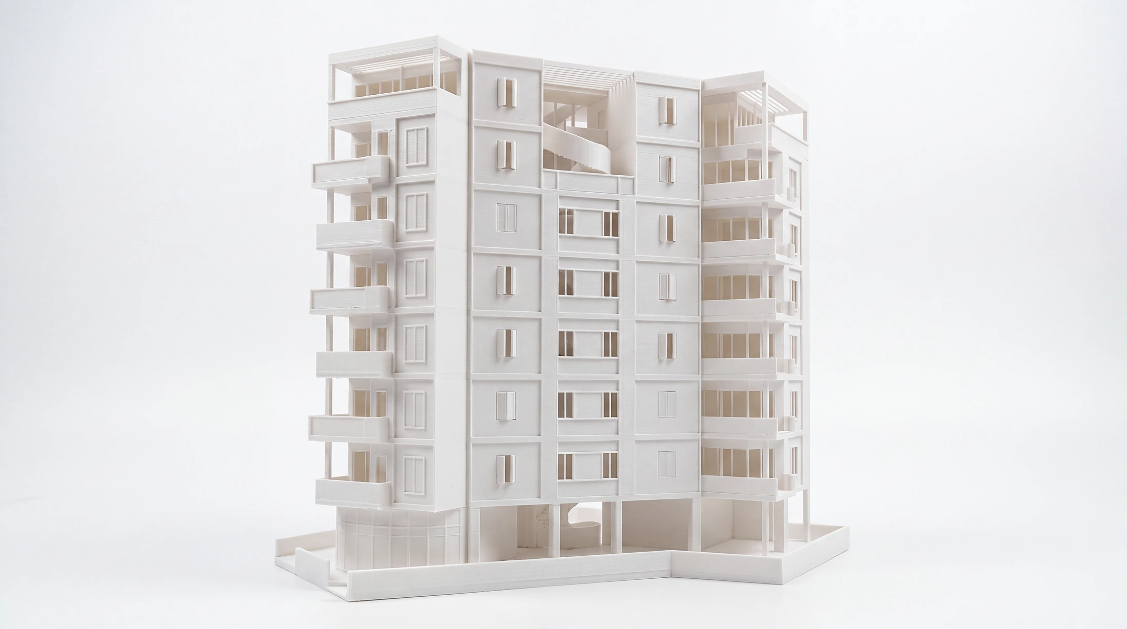 45 מעלות – מודל